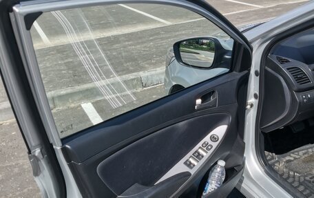 Hyundai Solaris II рестайлинг, 2016 год, 1 150 000 рублей, 9 фотография