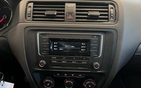 Volkswagen Jetta VI, 2016 год, 1 250 000 рублей, 13 фотография