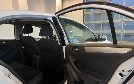 Volkswagen Jetta VI, 2016 год, 1 250 000 рублей, 17 фотография