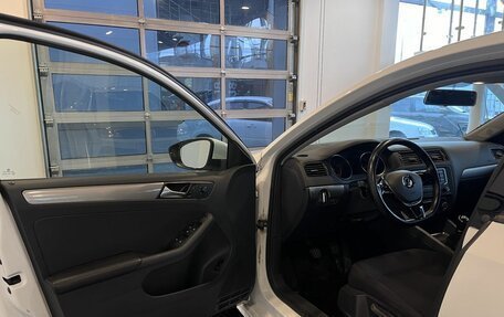 Volkswagen Jetta VI, 2016 год, 1 250 000 рублей, 20 фотография