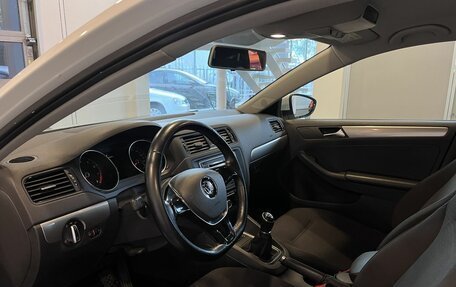 Volkswagen Jetta VI, 2016 год, 1 250 000 рублей, 22 фотография