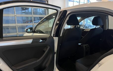 Volkswagen Jetta VI, 2016 год, 1 250 000 рублей, 24 фотография