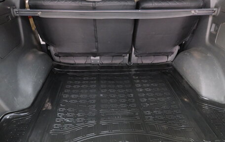 Toyota Land Cruiser Prado 120 рестайлинг, 2008 год, 2 319 000 рублей, 21 фотография