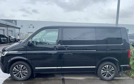 Volkswagen Multivan T6 рестайлинг, 2022 год, 8 394 000 рублей, 2 фотография