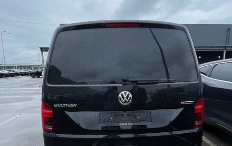 Volkswagen Multivan T6 рестайлинг, 2022 год, 8 394 000 рублей, 4 фотография