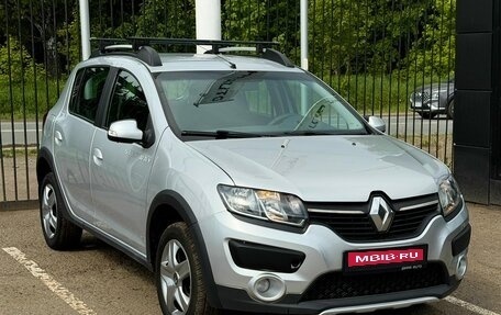 Renault Sandero II рестайлинг, 2016 год, 899 000 рублей, 1 фотография