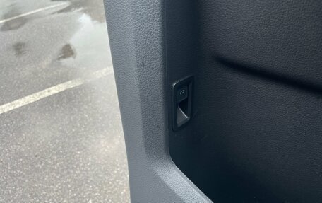 Volkswagen Multivan T6 рестайлинг, 2022 год, 8 394 000 рублей, 18 фотография