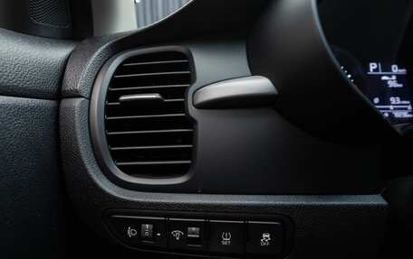 KIA Rio IV, 2018 год, 1 390 000 рублей, 12 фотография