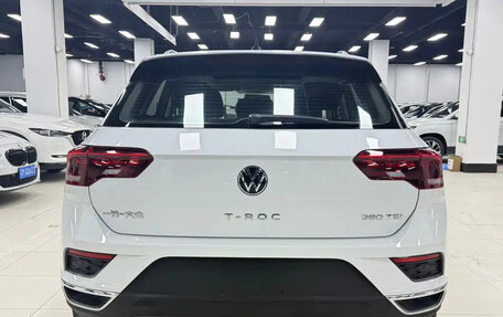 Volkswagen T-Roc I, 2022 год, 1 720 000 рублей, 6 фотография