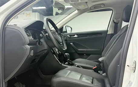 Volkswagen T-Roc I, 2022 год, 1 720 000 рублей, 9 фотография