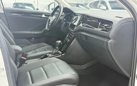 Volkswagen T-Roc I, 2022 год, 1 720 000 рублей, 10 фотография