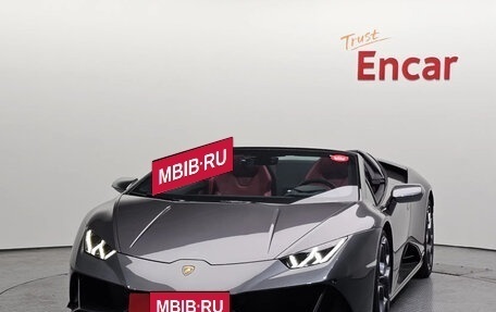 Lamborghini Huracán, 2023 год, 27 128 000 рублей, 2 фотография