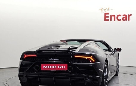 Lamborghini Huracán, 2023 год, 27 128 000 рублей, 4 фотография