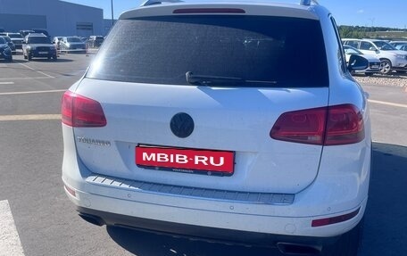 Volkswagen Touareg III, 2012 год, 2 050 000 рублей, 4 фотография