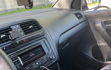 Volkswagen Polo VI (EU Market), 2013 год, 725 000 рублей, 7 фотография