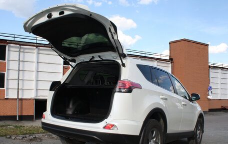 Toyota RAV4, 2016 год, 2 690 000 рублей, 8 фотография