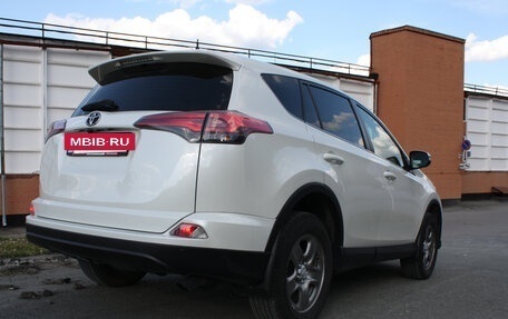 Toyota RAV4, 2016 год, 2 690 000 рублей, 6 фотография