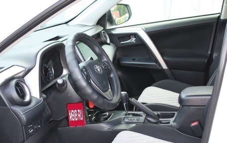 Toyota RAV4, 2016 год, 2 690 000 рублей, 5 фотография