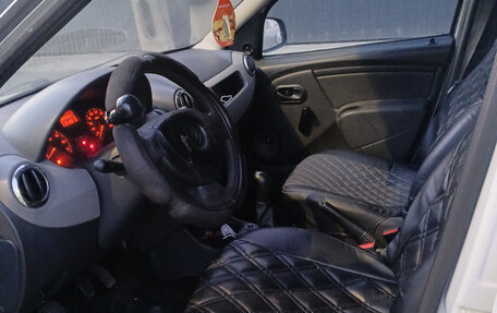 Renault Logan I, 2013 год, 155 000 рублей, 6 фотография