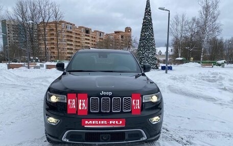 Jeep Grand Cherokee, 2018 год, 3 790 000 рублей, 21 фотография