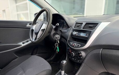 Hyundai Solaris II рестайлинг, 2013 год, 535 000 рублей, 8 фотография