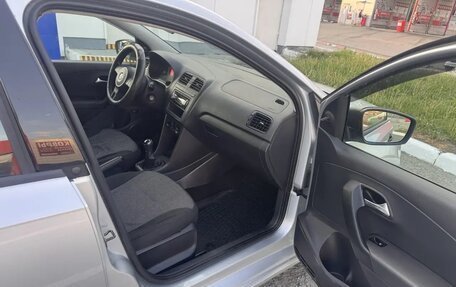 Volkswagen Polo VI (EU Market), 2013 год, 930 000 рублей, 13 фотография