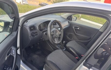 Volkswagen Polo VI (EU Market), 2013 год, 930 000 рублей, 11 фотография