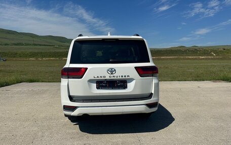 Toyota Land Cruiser, 2026 год, 16 000 000 рублей, 2 фотография