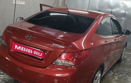 Hyundai Solaris II рестайлинг, 2011 год, 830 000 рублей, 4 фотография