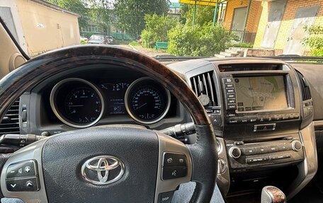 Toyota Land Cruiser 200, 2008 год, 2 600 000 рублей, 6 фотография