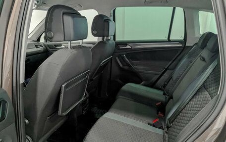 Volkswagen Tiguan II, 2020 год, 2 900 000 рублей, 18 фотография