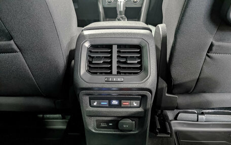 Volkswagen Tiguan II, 2020 год, 2 900 000 рублей, 25 фотография