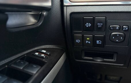Toyota Land Cruiser 200, 2015 год, 5 450 000 рублей, 16 фотография