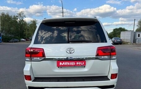Toyota Land Cruiser 200, 2015 год, 5 450 000 рублей, 5 фотография