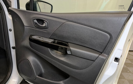 Renault Kaptur I рестайлинг, 2017 год, 1 275 000 рублей, 24 фотография