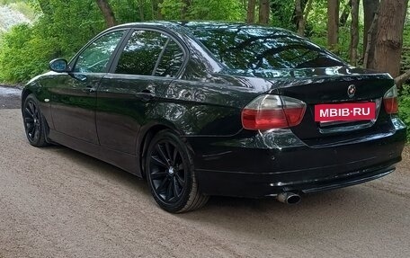 BMW 3 серия, 2006 год, 1 100 000 рублей, 2 фотография