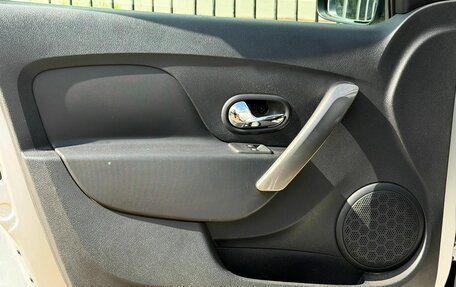 Renault Sandero II рестайлинг, 2016 год, 899 000 рублей, 16 фотография