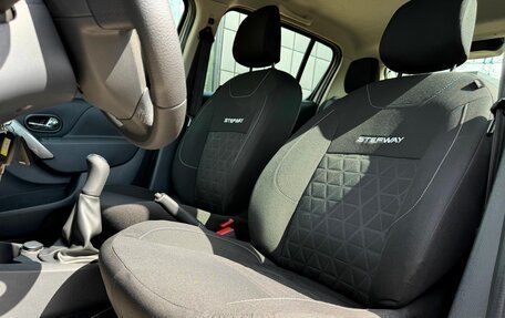 Renault Sandero II рестайлинг, 2016 год, 899 000 рублей, 18 фотография