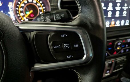 Jeep Wrangler, 2019 год, 4 995 000 рублей, 26 фотография