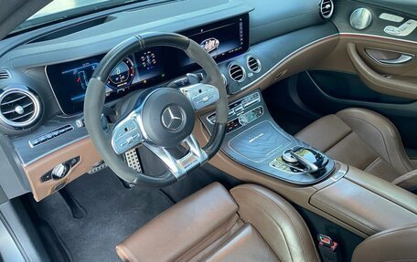 Mercedes-Benz E-Класс AMG, 2019 год, 6 500 000 рублей, 7 фотография