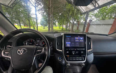Toyota Land Cruiser 200, 2018 год, 7 500 000 рублей, 10 фотография