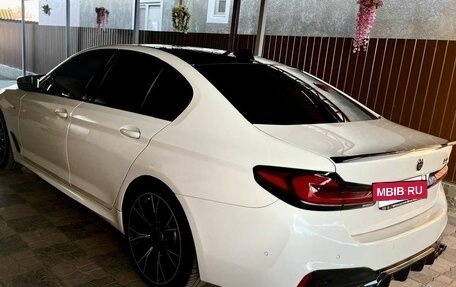 BMW 5 серия, 2019 год, 3 120 000 рублей, 2 фотография