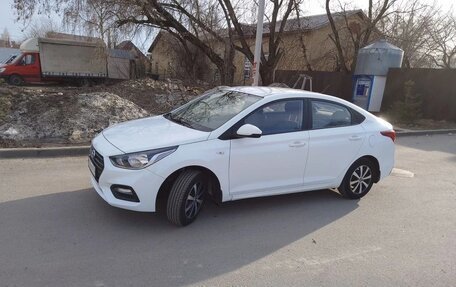 Hyundai Solaris II рестайлинг, 2017 год, 1 100 000 рублей, 4 фотография