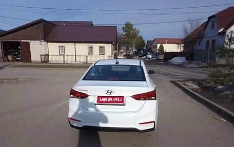 Hyundai Solaris II рестайлинг, 2017 год, 1 100 000 рублей, 5 фотография
