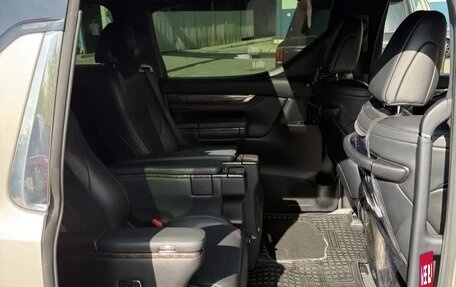 Toyota Alphard III, 2019 год, 4 500 000 рублей, 8 фотография