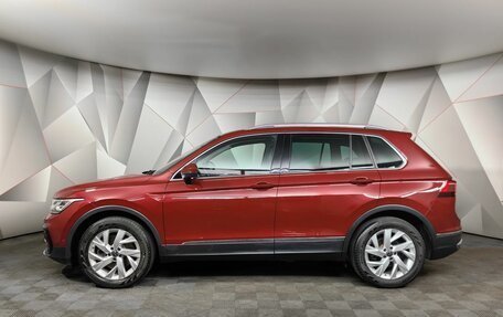 Volkswagen Tiguan II, 2021 год, 3 950 000 рублей, 5 фотография