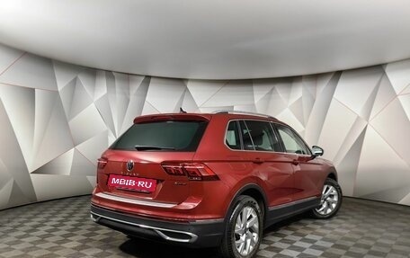Volkswagen Tiguan II, 2021 год, 3 950 000 рублей, 2 фотография