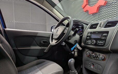Renault Sandero II рестайлинг, 2017 год, 899 000 рублей, 27 фотография