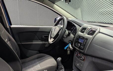 Renault Sandero II рестайлинг, 2017 год, 899 000 рублей, 26 фотография