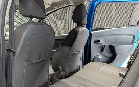 Renault Sandero II рестайлинг, 2017 год, 899 000 рублей, 30 фотография